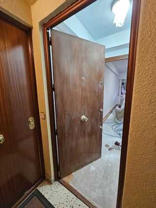 Barnizado de puertas 