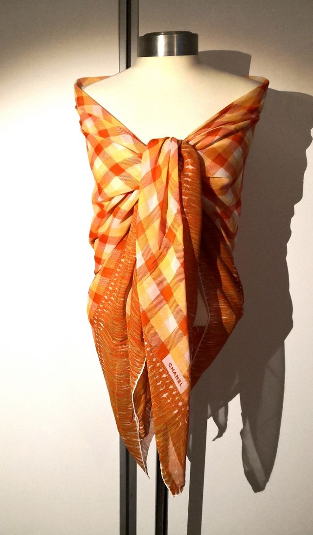 Chanel foulard
