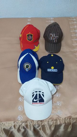 Gorras variadas
