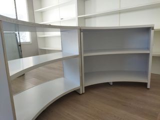 Mostrador curvo para comercio. Precio de los 2 ⏱️