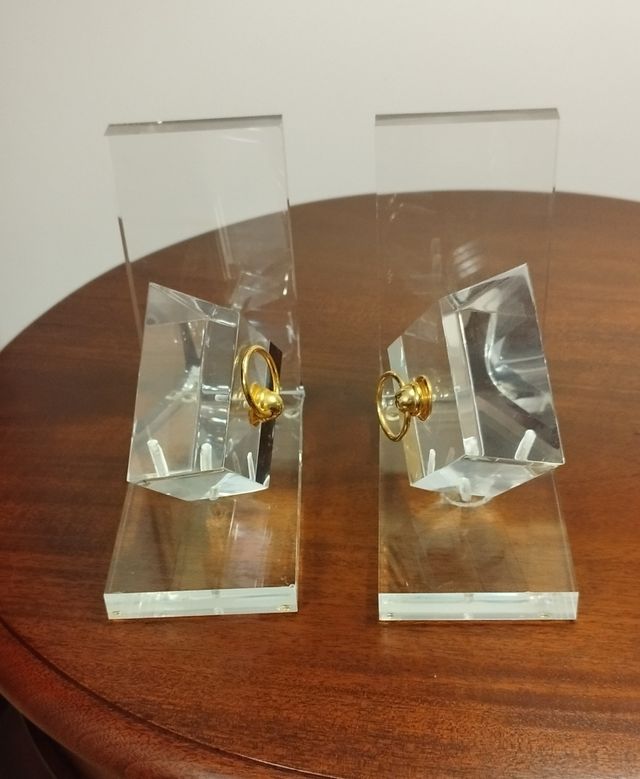 2 SUJETALIBROS METACRILATO