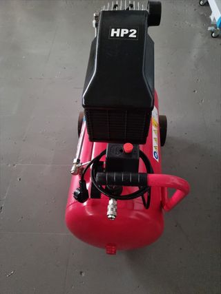 Compresor 24 litros 2 cv