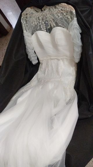 Vestido de novia. Urgente