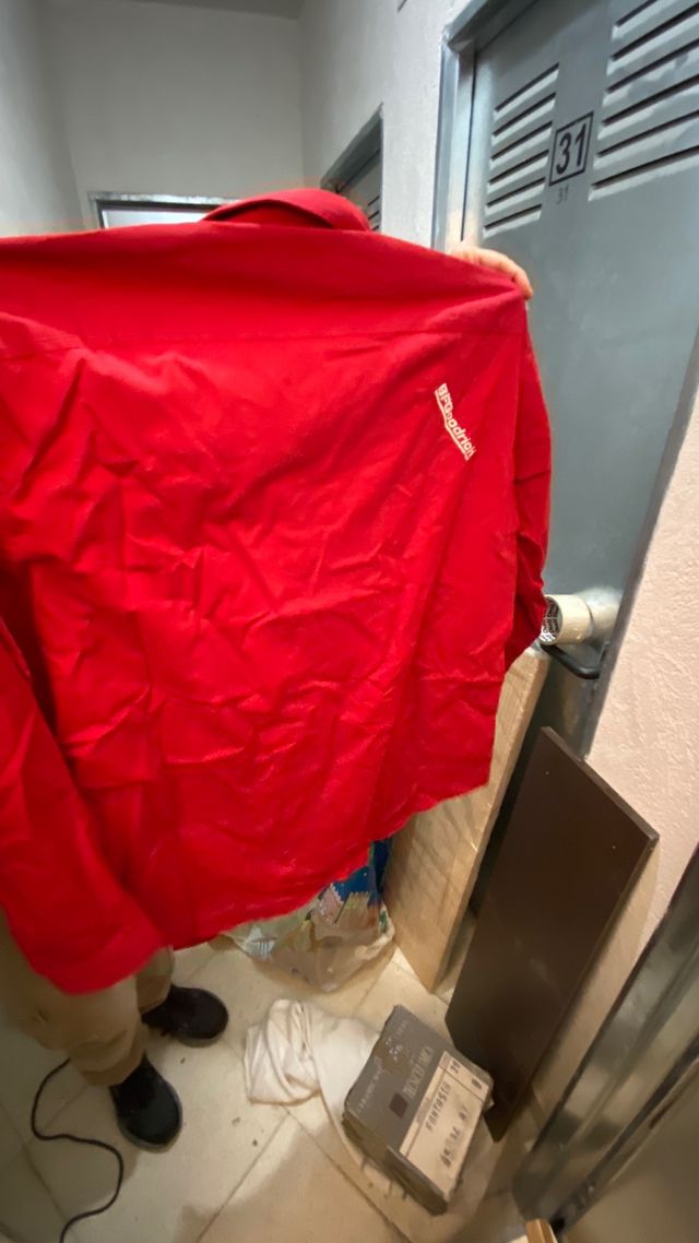 Camisa Roja neumáticos BF Goodrich XL nueva