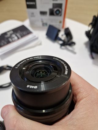 Fotocamera Sony alpha-5000 (ILCE-5000L)