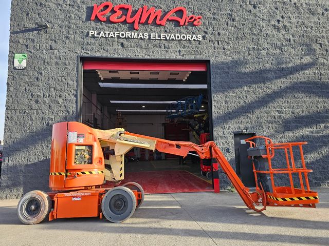 BRAZO ARTICULADO ELECTRICO JLG E300AJP