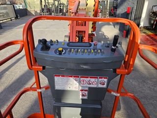 BRAZO ARTICULADO ELECTRICO JLG E300AJP