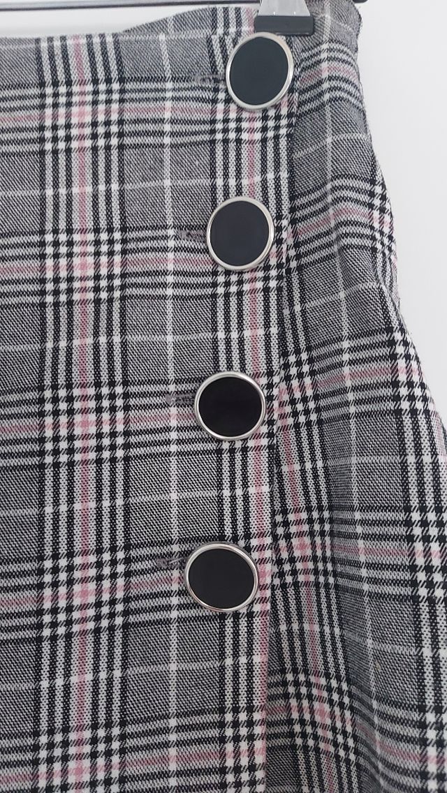 Short cuadros Stradivarius