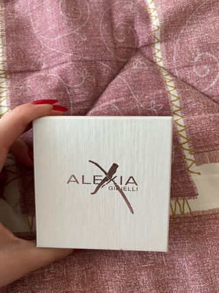 Orecchini con pietre