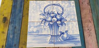 Painel de azulejos pintados á mão