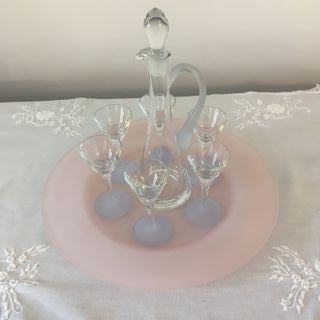 SET vassoio, brocca e sei bicchieri vetro satinato