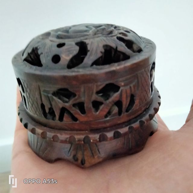 Cajitas de piedra tallada