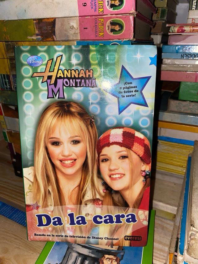 Hannah Montana da la cara