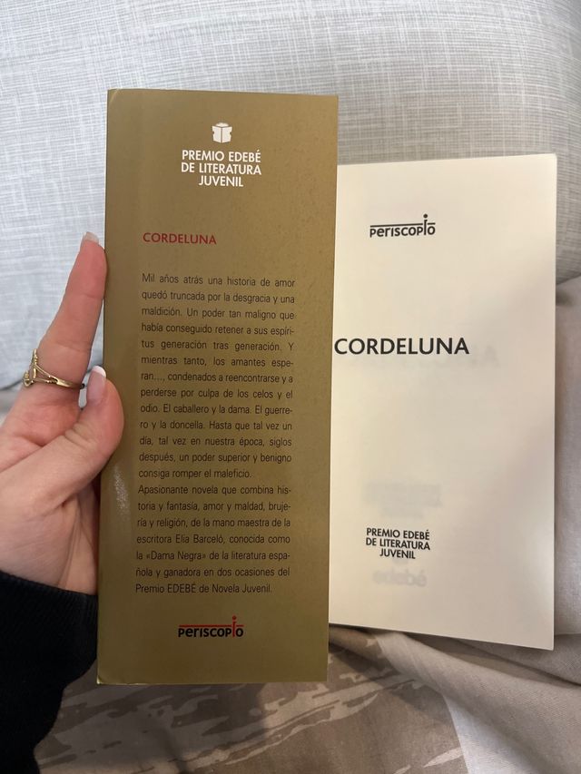 Cordeluna Elia Barceló