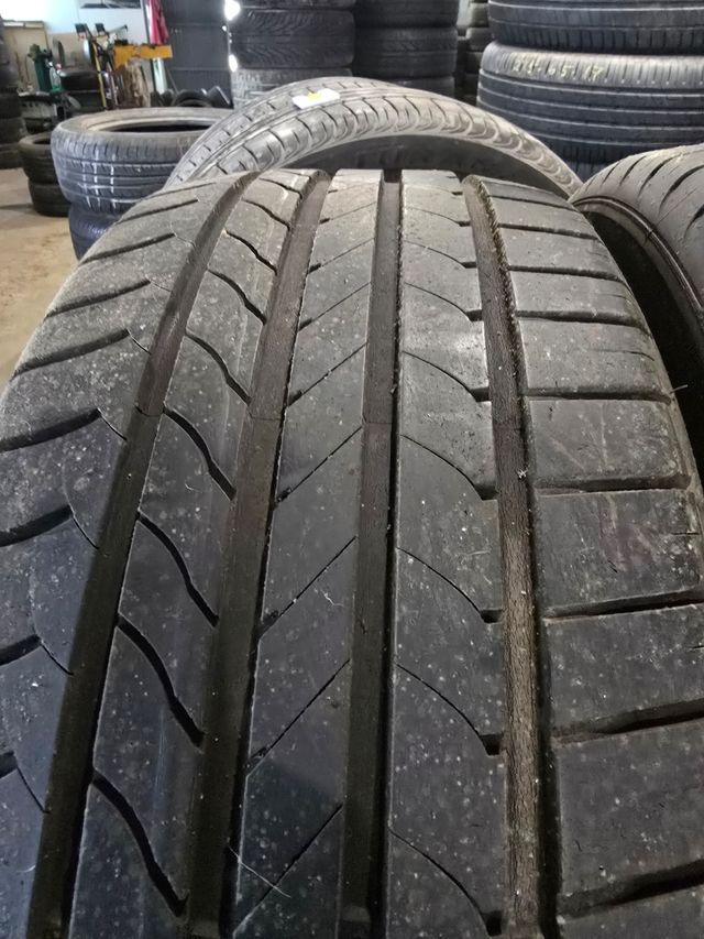 Neumaticos usados 215/50/17