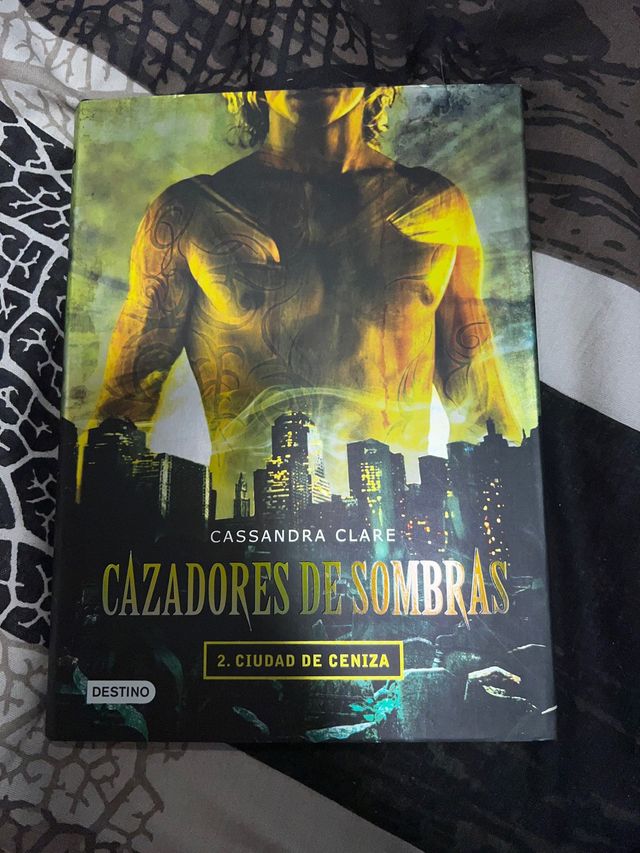2 tomo: Ciudad de ceniza (Cazadores de sombras)