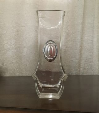 Vaso di cristallo pesante con placca argento