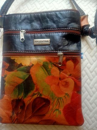 Bolso de piel estampada