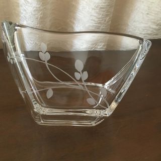 Ciotola di cristallo pesante decorazioni satinate