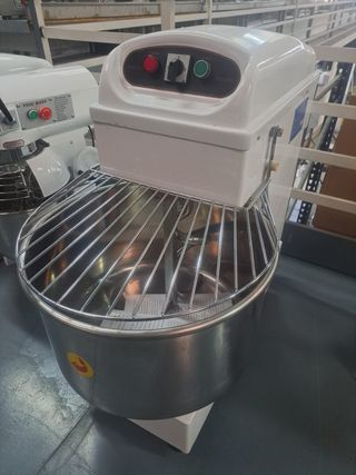 AMASADORA DE ESPIRAL 50L MAQUINARIA DE HOSTELERIA
