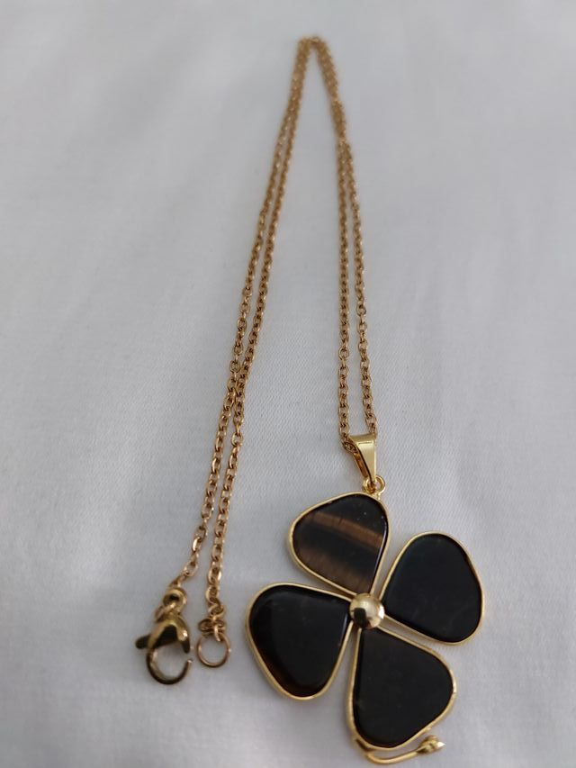 Colgante forma de trébol