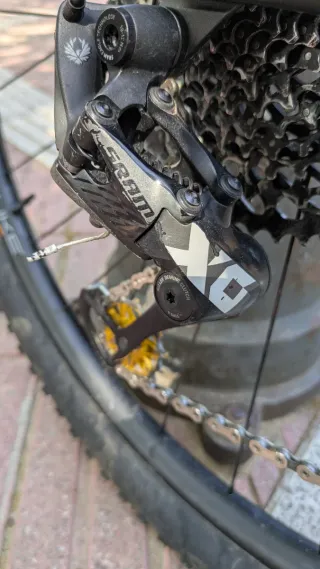 Canyon Lux CF SL 2020 mejorada