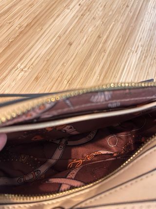 Bolso de mujer sin marca. Como nuevo, negotiable