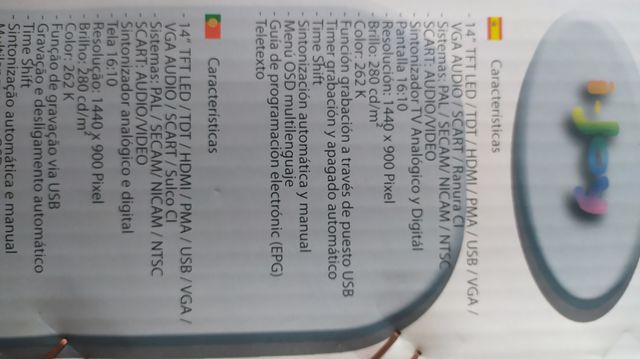 Televisor pequeño .