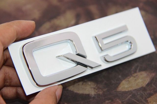 AUDI Q5 SCRITTA STEMMA LOGO EMBLEMA ADESIVO