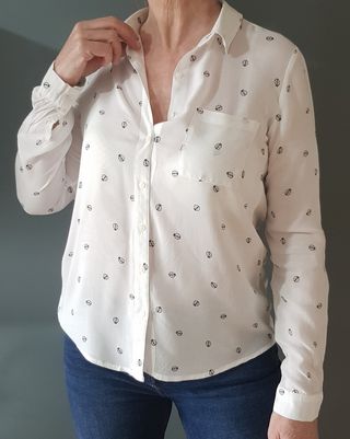 camisa blanca de Pull£Bear