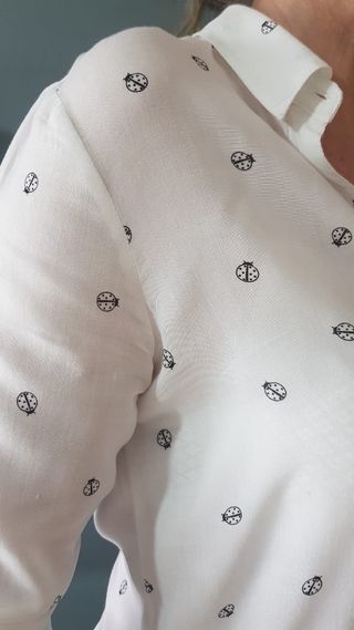 camisa blanca de Pull£Bear