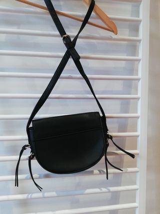 Bolso negro Zara