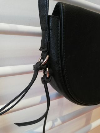 Bolso negro Zara