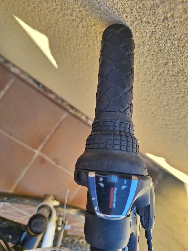 BICICLETA DE MONTAÑA...