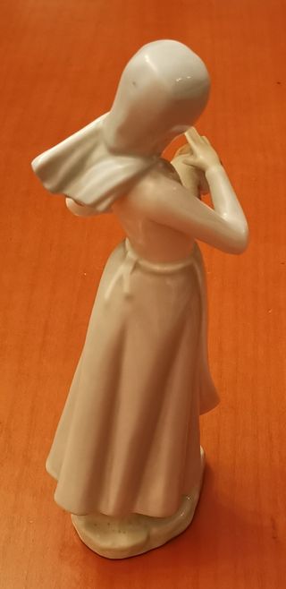 Figura niña porcelana Vintage