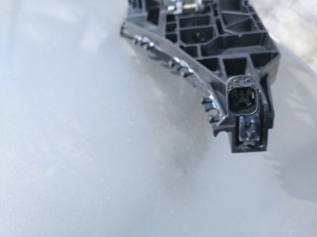 Maneta del. izq. Fiat Freemont, Dodge Journey