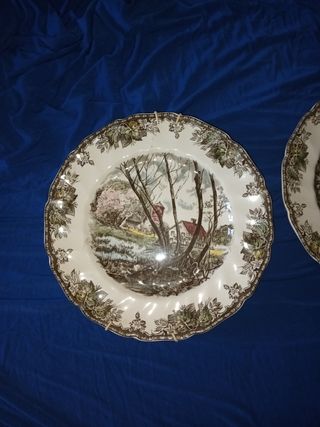 Set piatti "the friendly village"