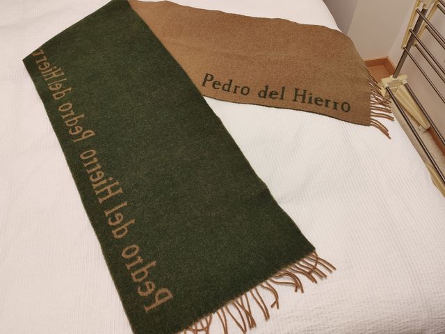 Bufanda Pedro del Hierro. NUEVA.
