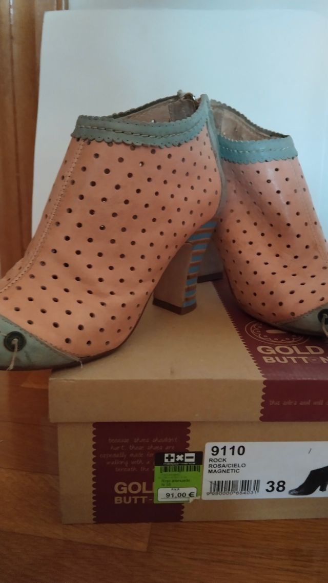 Zapato abotinado Gold Button N 38