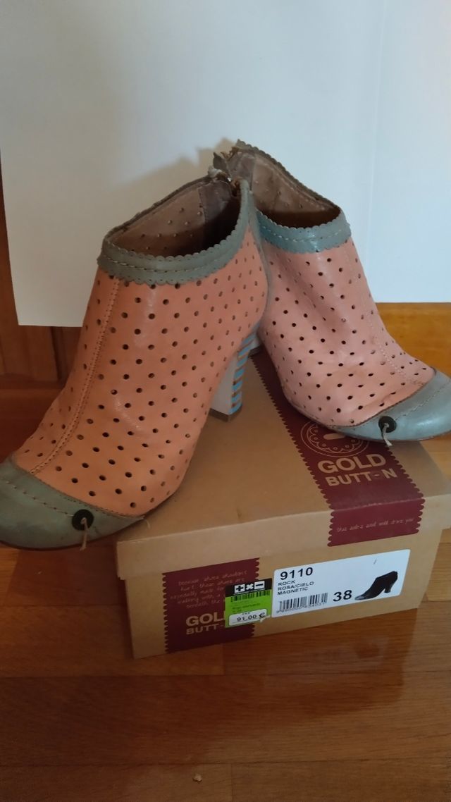 Zapato abotinado Gold Button N 38