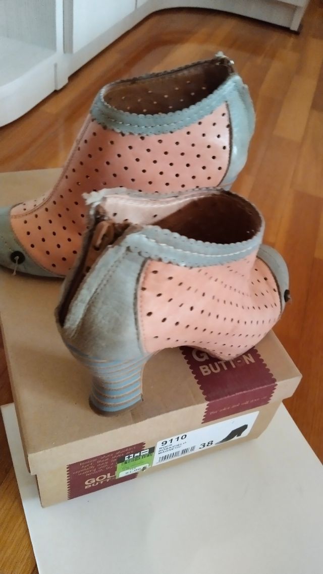 Zapato abotinado Gold Button N 38