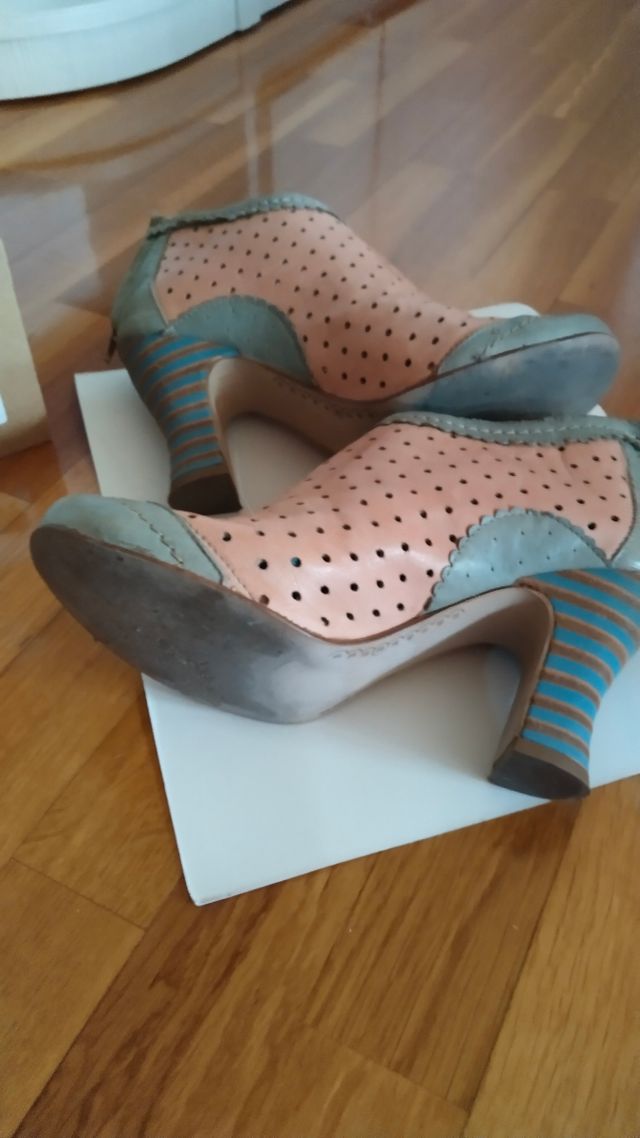 Zapato abotinado Gold Button N 38