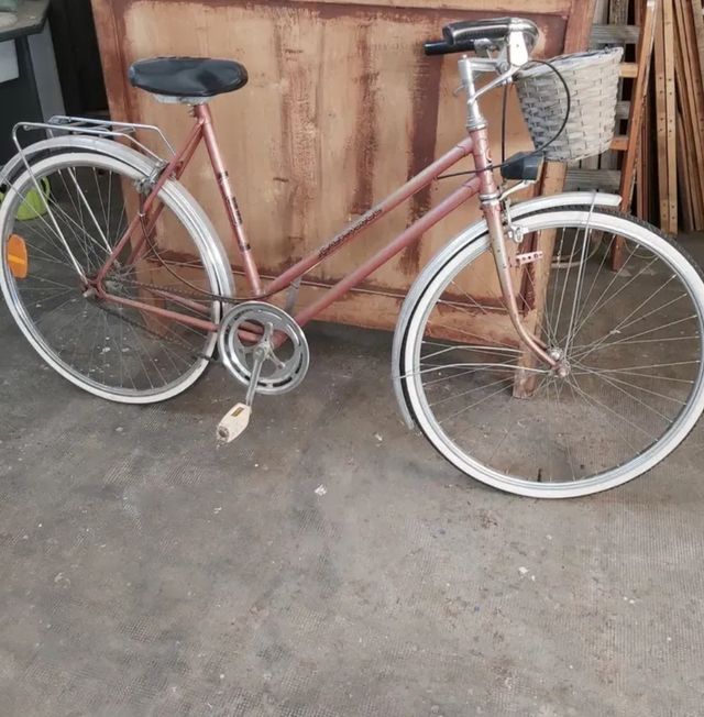 Bicicleta antigua Checa