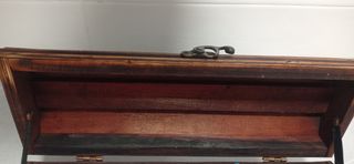 Cofre de madera. Baúl.