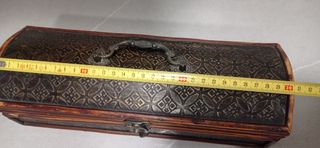 Cofre de madera. Baúl.