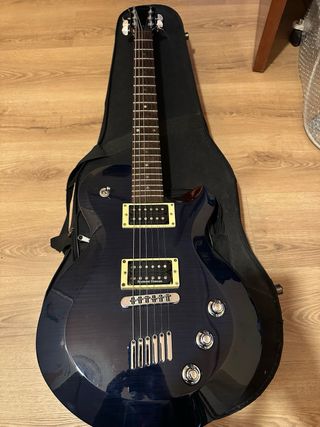 Guitarra eléctrica Yamaha AES 620
