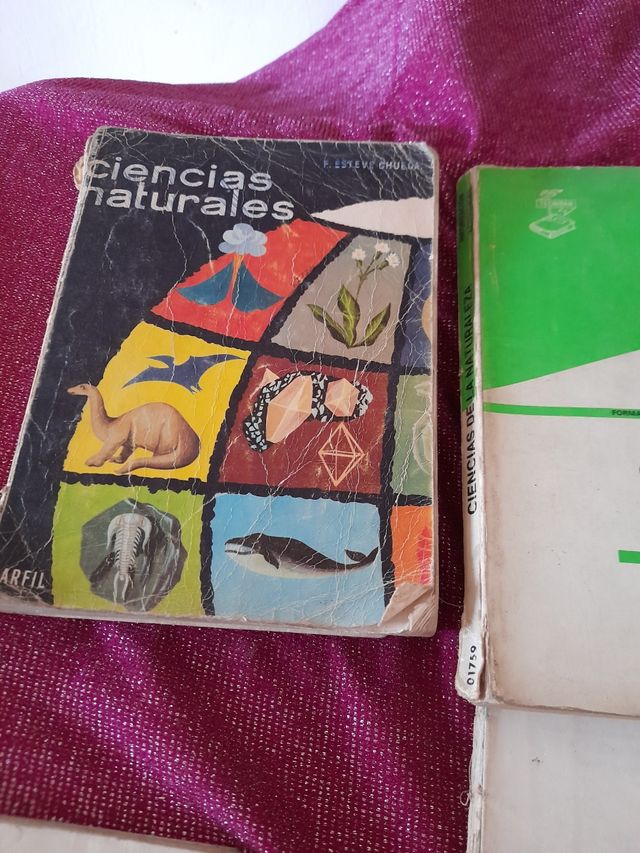 Libri di testo di scienze naturali