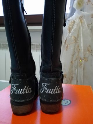 Stivali bambina taglia 30 marca Frutta