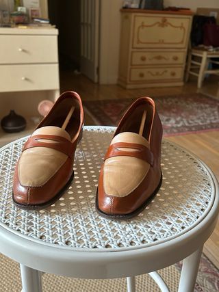mocasines beige en piel de tafilete