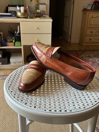 mocasines beige en piel de tafilete